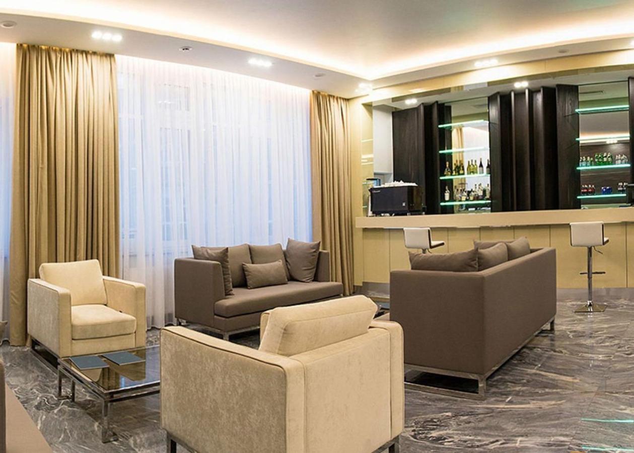 키예프 Luxury For Business & Pleasure Royal 3 아파트 외부 사진
